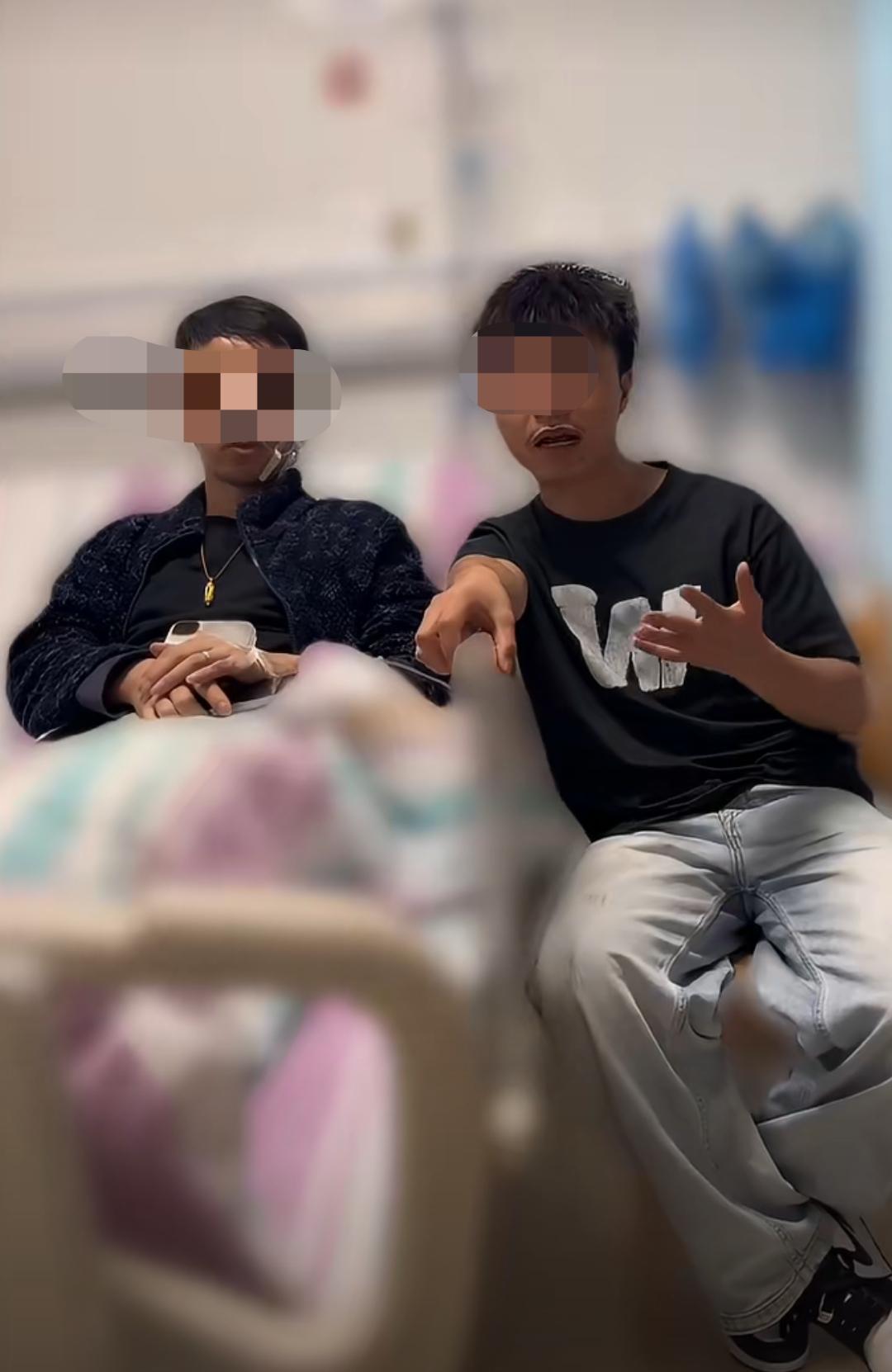 挂羊头卖狗肉被揭穿，
竟动手围殴维权者？
12月18日潮州人民广场展销会，林先生