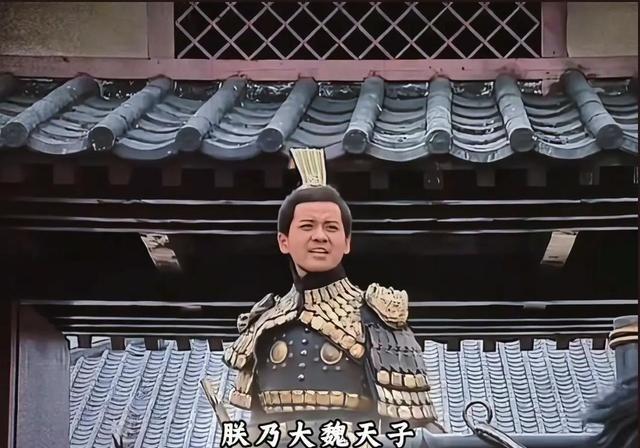 曹髦他是唯一一个亲自提剑冲锋的皇帝，但可悲的是没有人来救他
公元260年6月2日