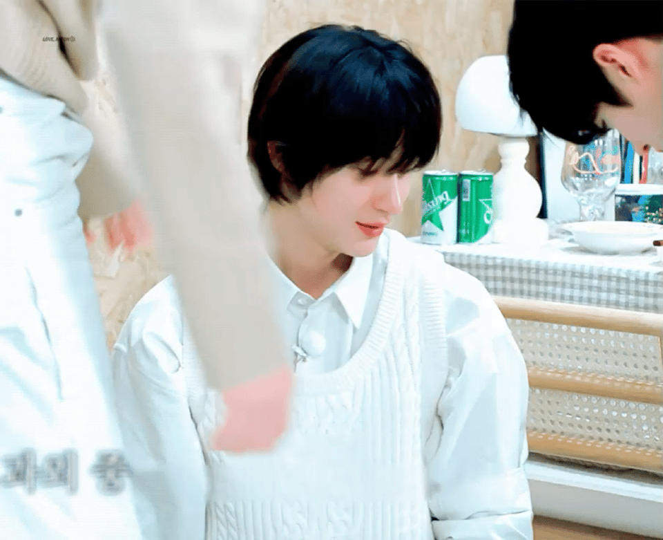 「天选卖萌圣体」动图©️水印 