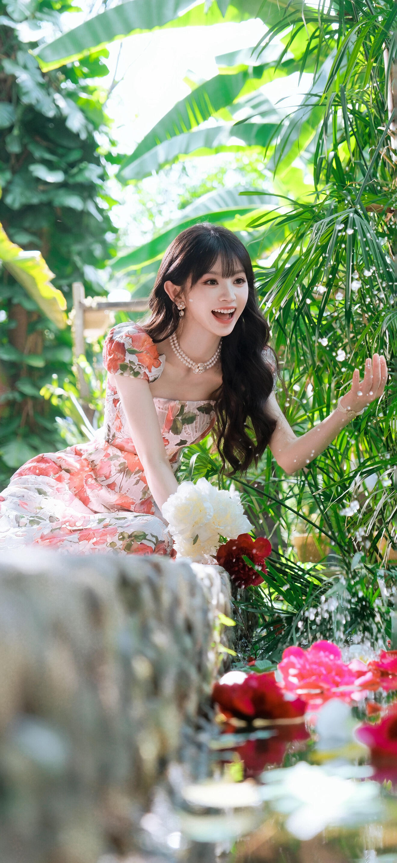 谁能拒绝这样的女孩子啊！田曦薇 明媚又软乎乎田曦薇胡一天吻戏是我能看的吗
