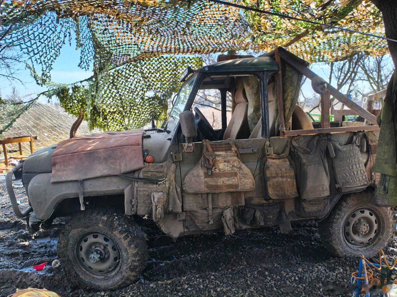 大递又一个新发明，给冲锋的嘎子吉普穿上了防弹衣。烽火问鼎计划