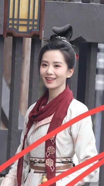 刘诗诗好适合带着些英气得古装，《掌心》叶平安拍摄路透[羞嗒嗒] ​​​