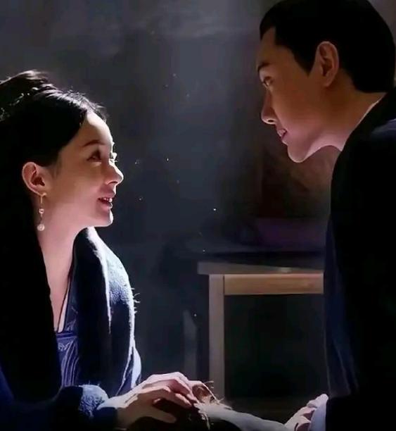 《知否》导演放话：就算给十个亿，赵丽颖这个镜头也绝对拍不出第二遍。
全剧组当时盯