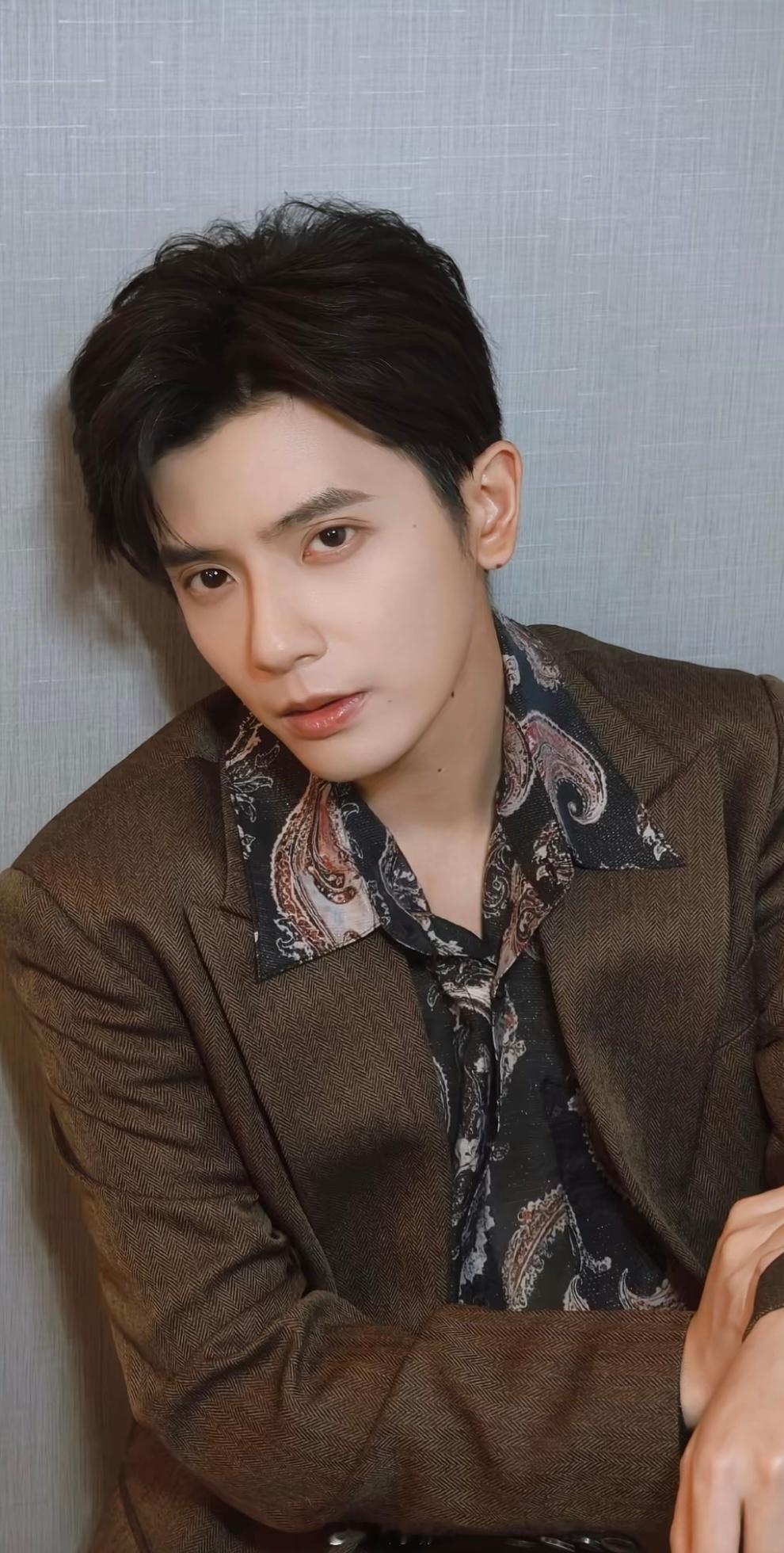 对短剧圈美貌的开发不足1% 妈生脸就是耐看，一眼就舒服。 ​​​