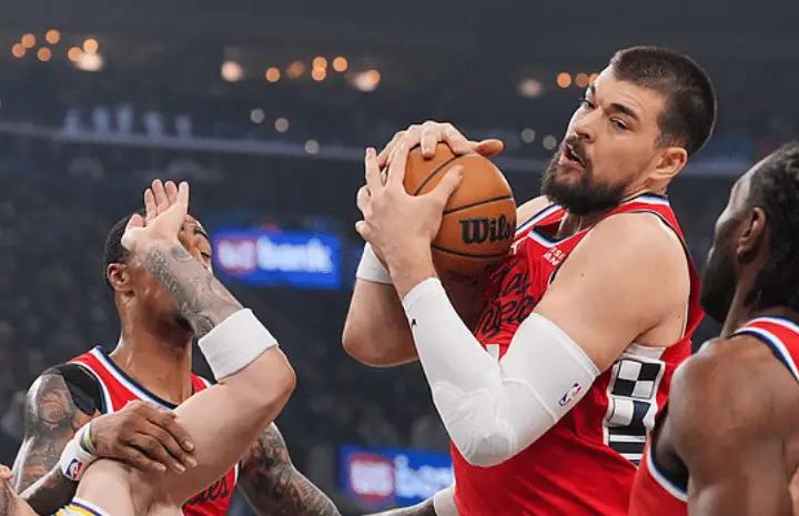 祖巴茨和快船格格不入，也许会被球队交易！

快船之所以会在祖巴茨受伤之后取得六连