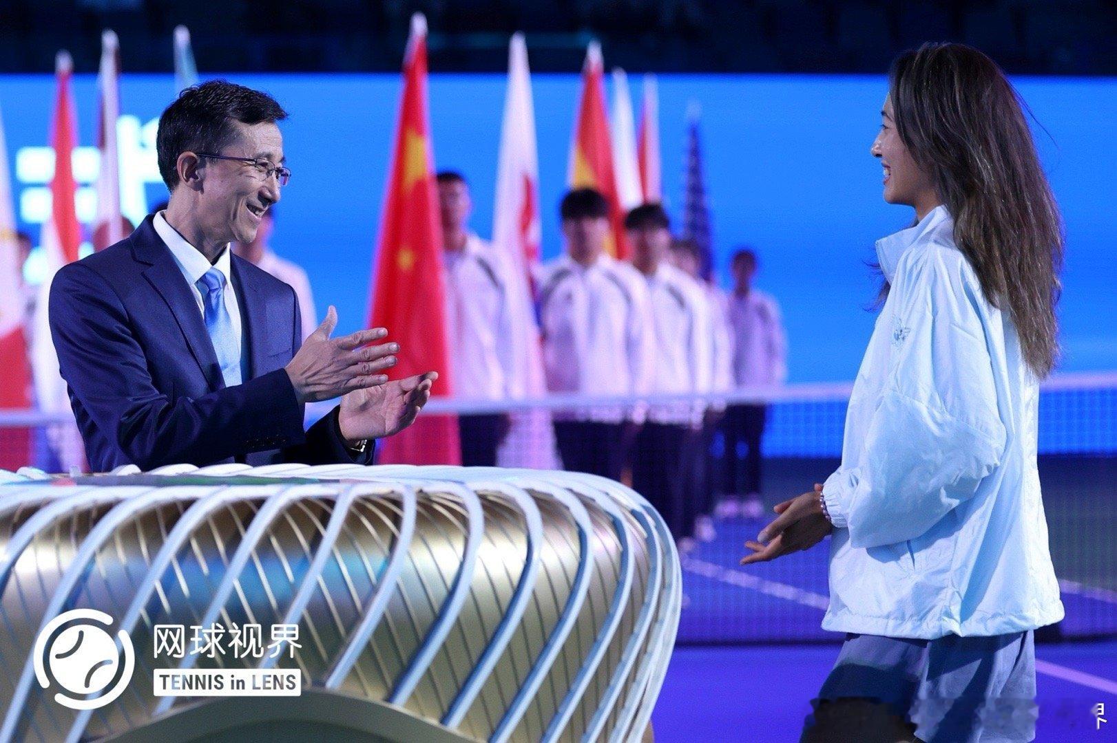 开心过中秋©️版权图片，转载请署名郑钦文中秋现身武网郑钦文参加武网开幕式郑钦文[
