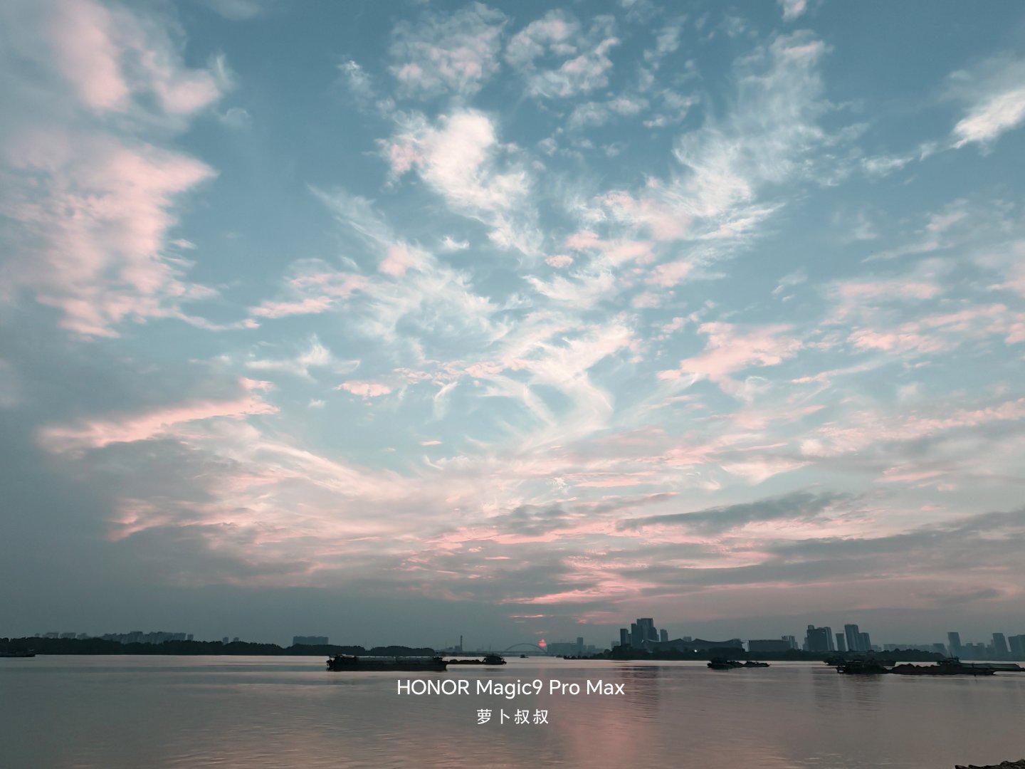 今日份夕阳美景，在滨海城市生活就是如此惬意！  ​​​