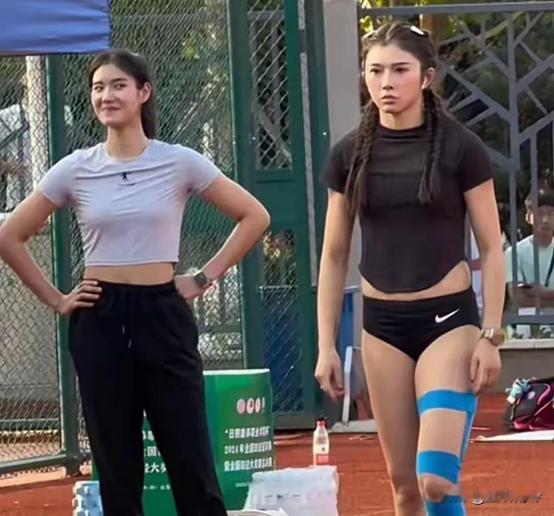 夏思凝的笑容，究竟迷醉了多少人？夏思凝笑得如梦似幻，有谁不为她着迷？那笑容时而柔