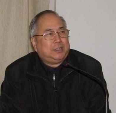 语出惊人！87岁姜伯驹院士直言：“不是别人要卡我们的脖子，而是我们用教育卡住了自