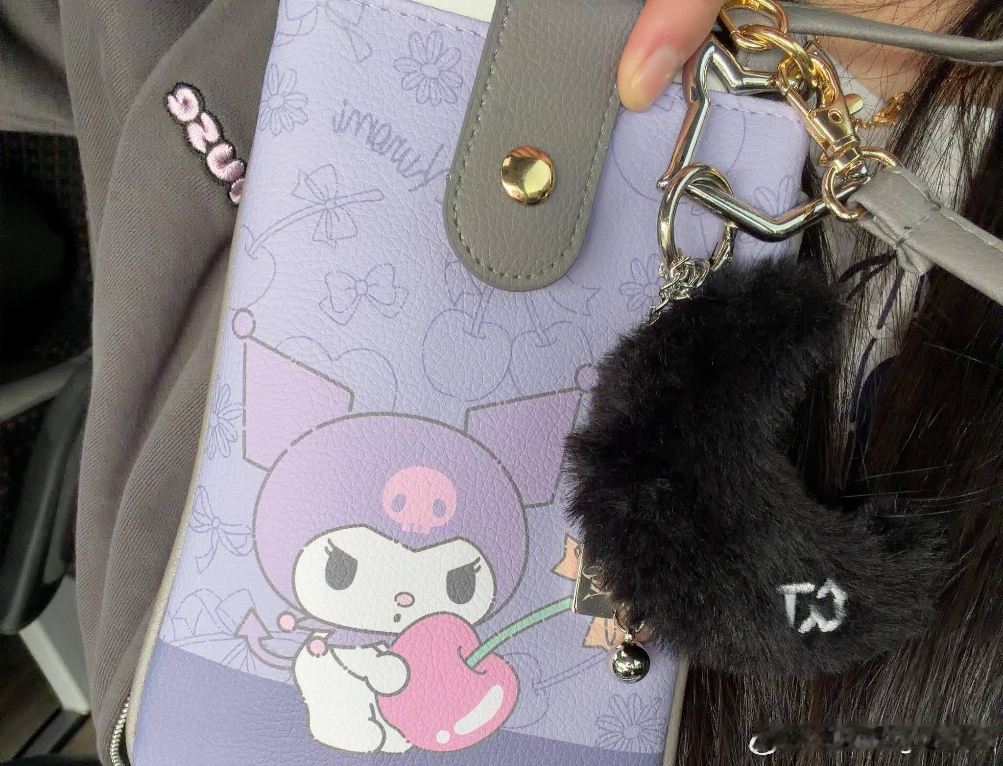 张本美和：我去打卡了&TEAM 第三张EP《We on Fire》的快闪店🐺?