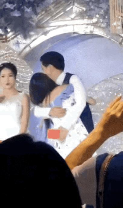 这都能忍？换做是我，就地离婚！