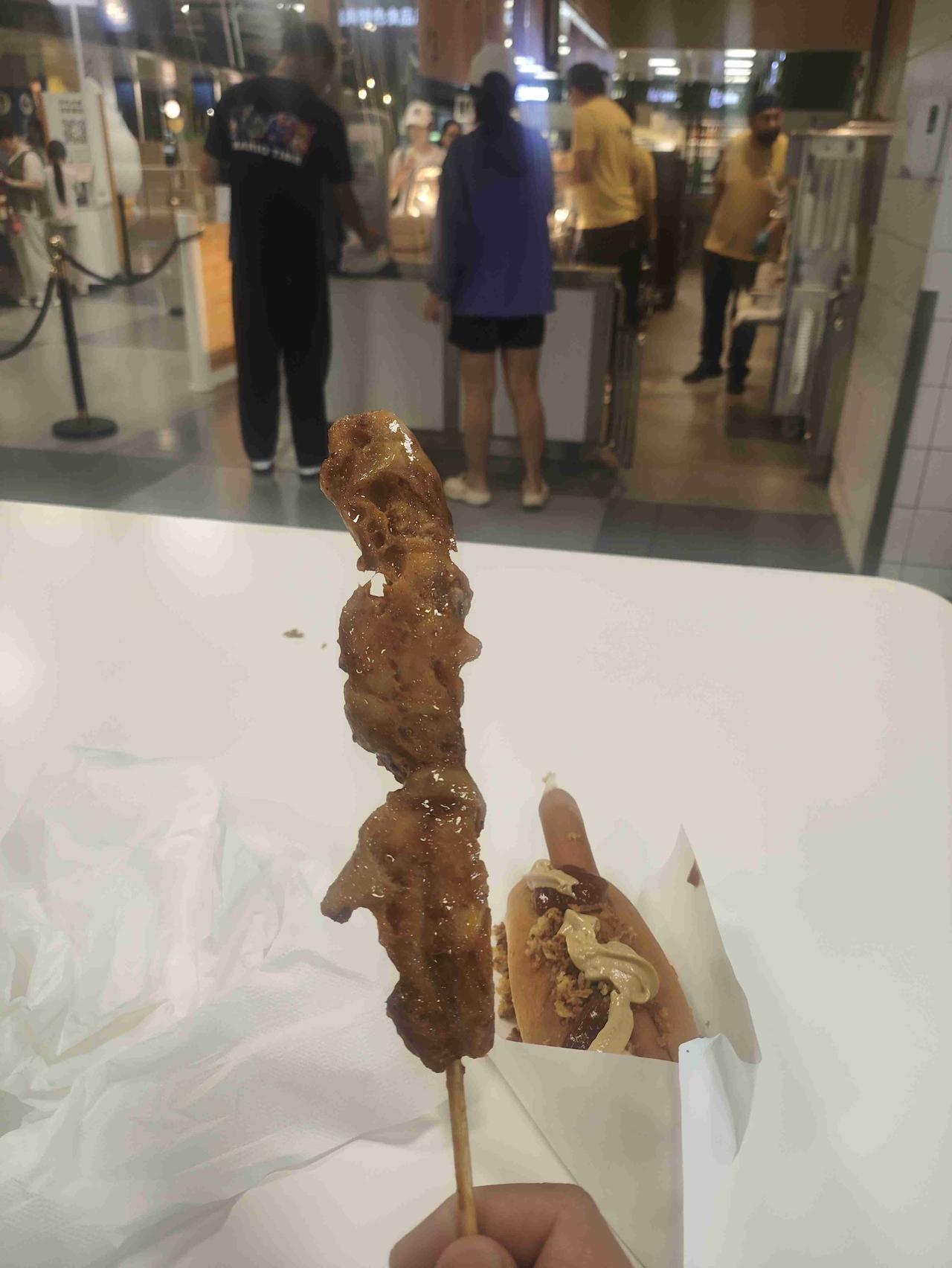 我的今日状态：🥲强颜欢笑
我这里的天气：🌤️多云
    大连宜家，你变了！
