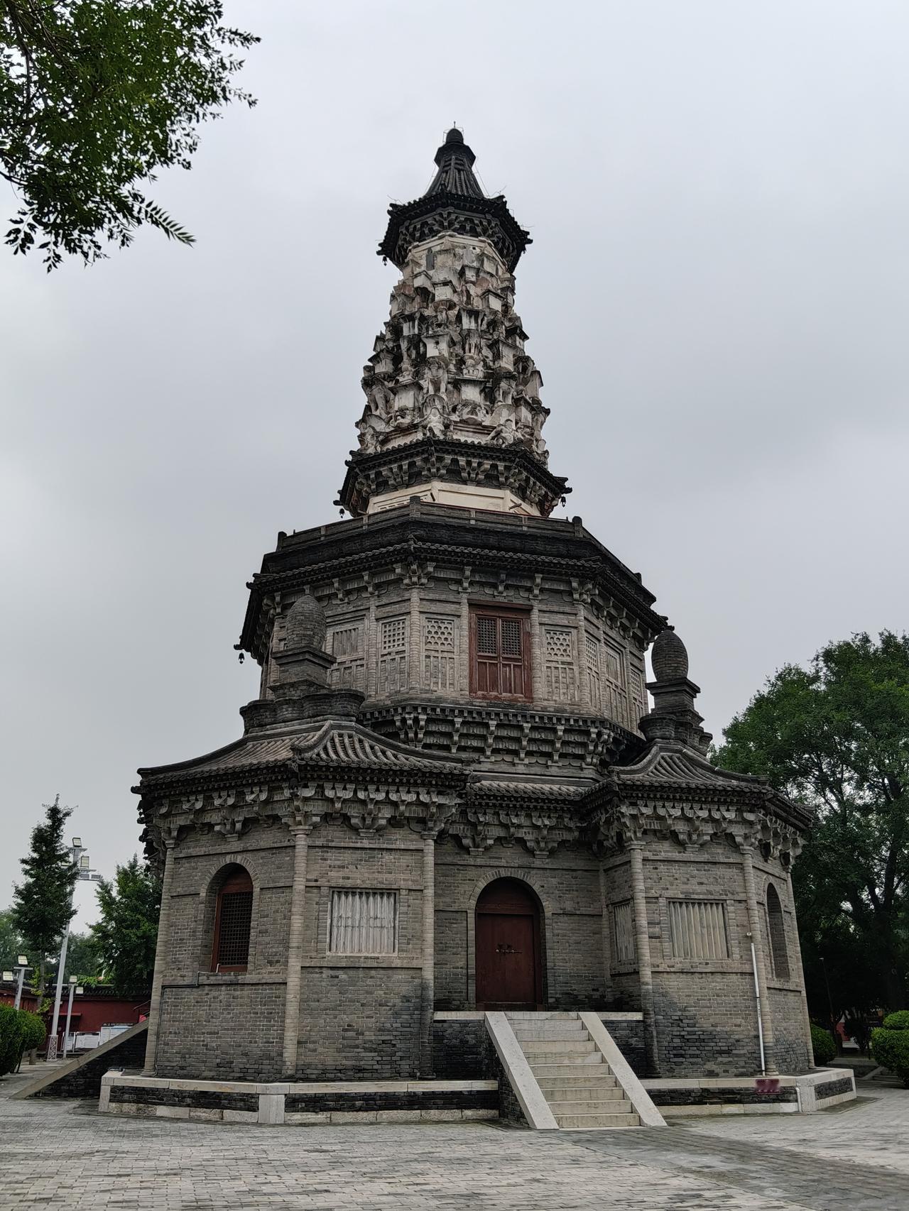 那么近，那么美，周末到河北。这句文旅广告语再用一遍[捂脸][捂脸]。
今天和小叔