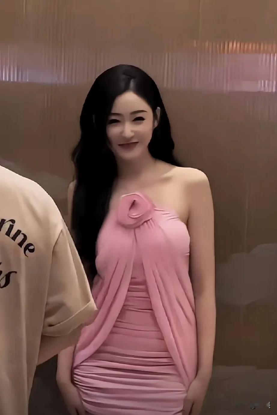 张天爱