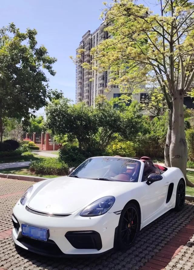 北京三甲医院的一位医生，应该算科室主任了吧，他儿子名下在北京三套房，常年无固定工