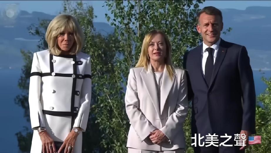 G7合影，我怎么感觉法国总统马克龙和意大利总理梅洛尼更像一对“爱人”。