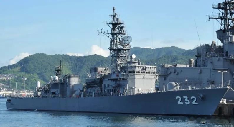 菲律宾海军实力大增，日本向其出口6艘现役护卫舰。
7月6日，日本海自卫队表示：“