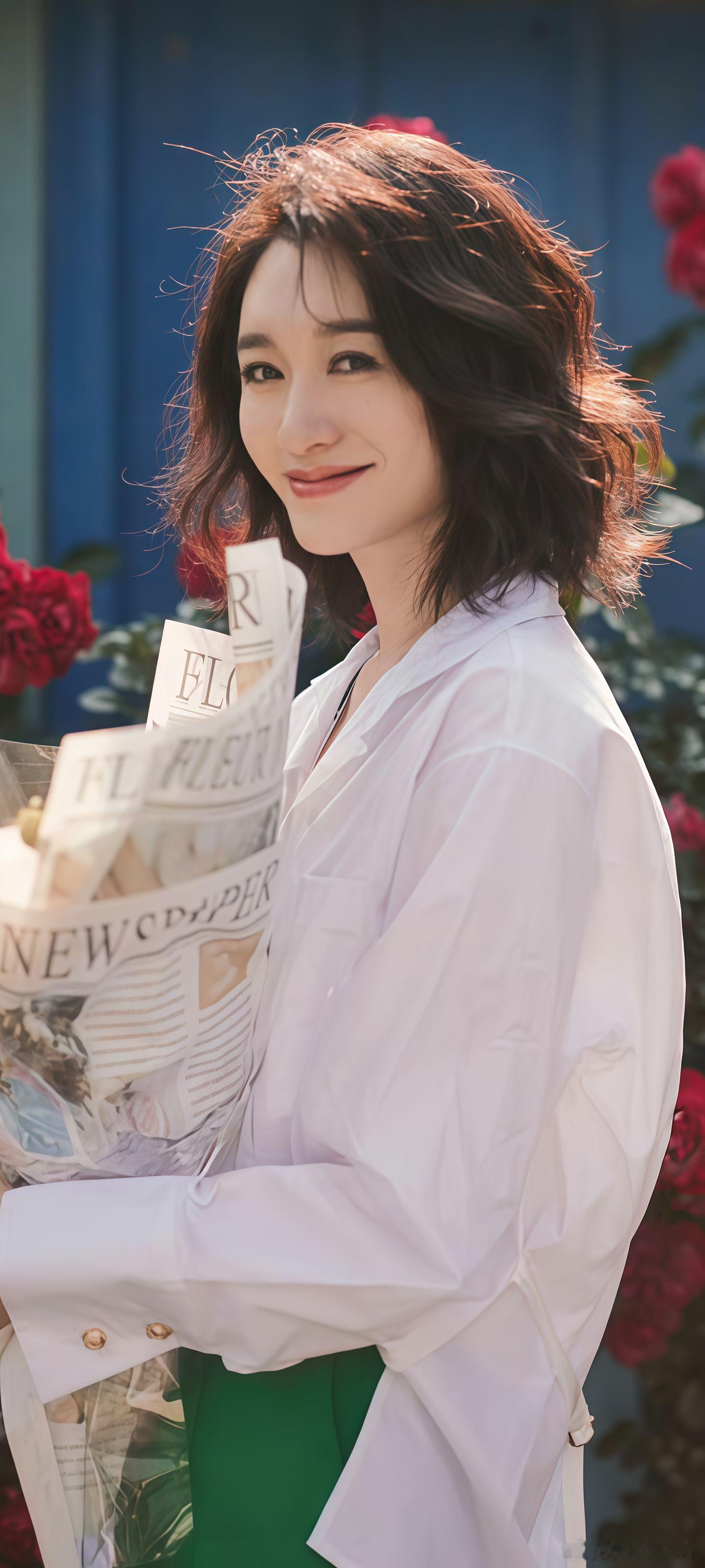 张月陈瑶浪姐补给包张月与陈瑶为李小冉送上暖心补给包，大力补药搭配养生茶包，满满都