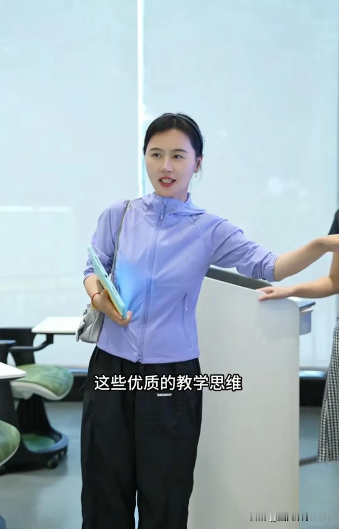 相宜终于更新视频了，但是在小号发了视频。前段时间相宜在大号上预热了希沃学公司，网