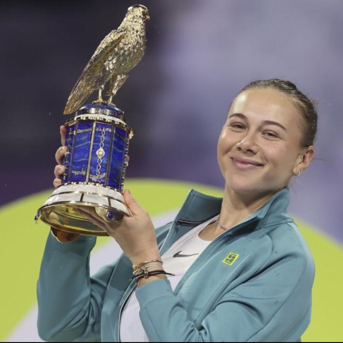 上周巡回赛冠军汇总：WTA 1000 多哈：阿曼达·阿尼西莫娃，第3个单打冠军头