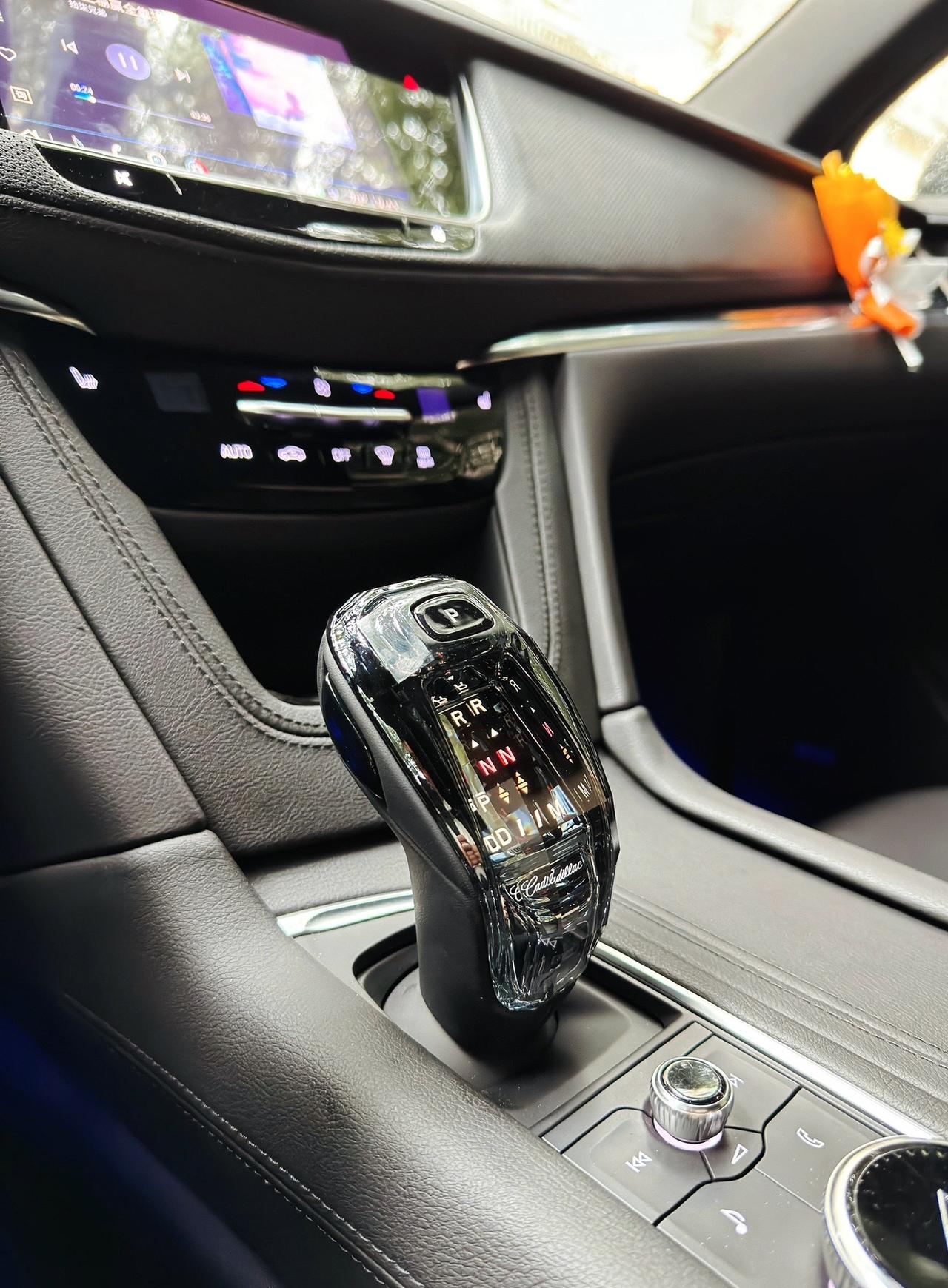 凯迪拉克水晶档把颜值真的不错，安装简单自己动手就能安装凯迪拉克 凯迪拉克xt5 