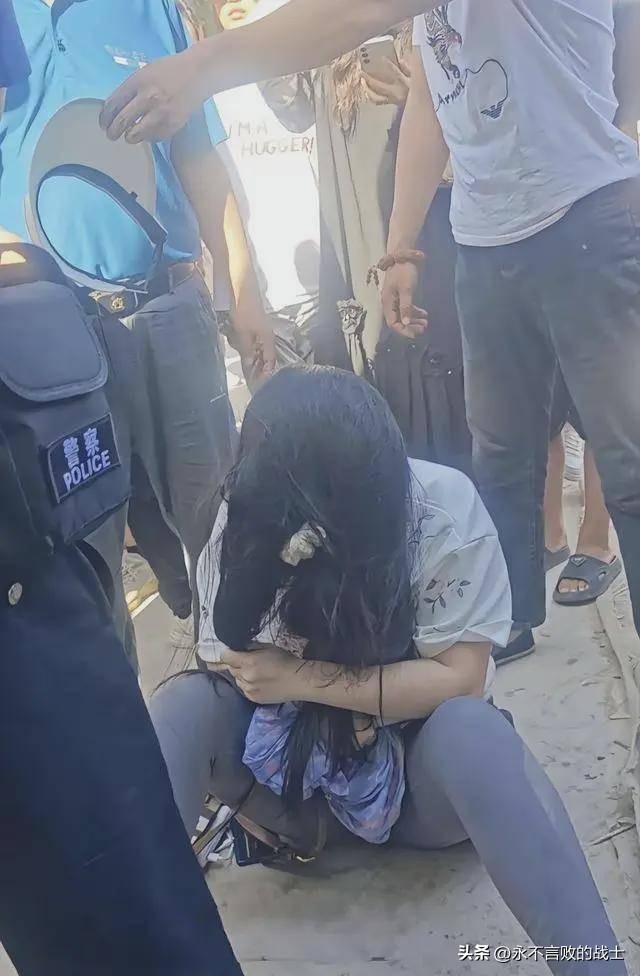李雨禅在相宜的老家被打了！

今天的文章有点长，主要目的是把这两人的恩怨给大家捋