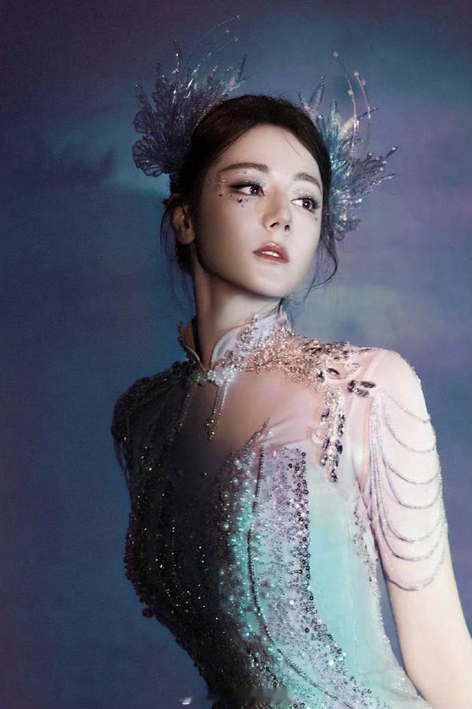 迪丽热巴已成立个人独资工作室 迪丽热巴名下的个人独资工作室已存续多年。如今，随着