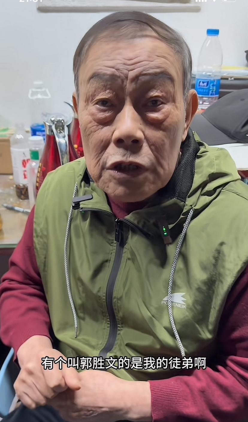 【著名相声演员杨威一句话展现大家风范】
近日，著名相声演员杨威在视频中回应自己的