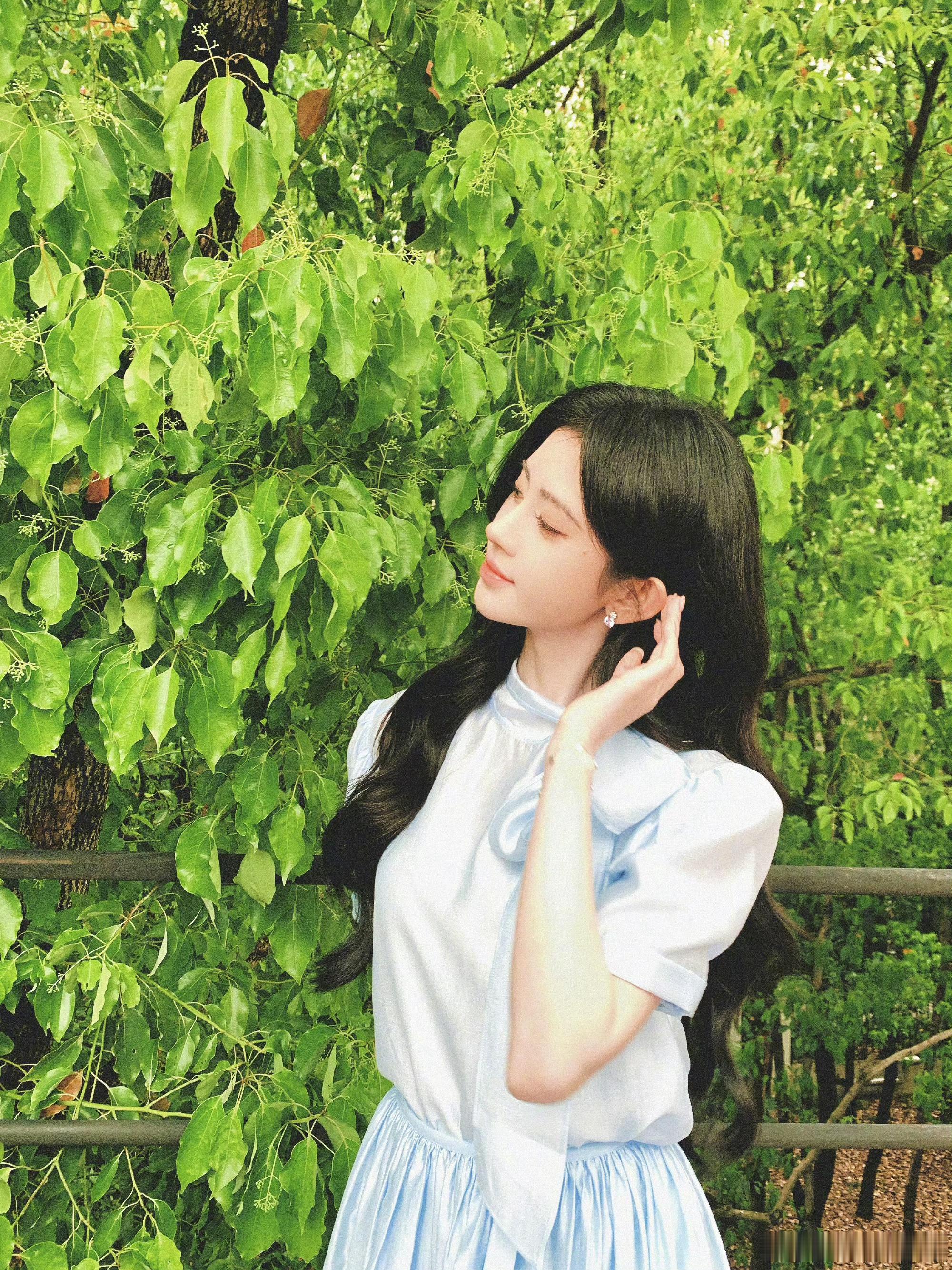 鞠婧祎万花世界 jjy鞠婧祎苏绿夏 好美啊 宝贝