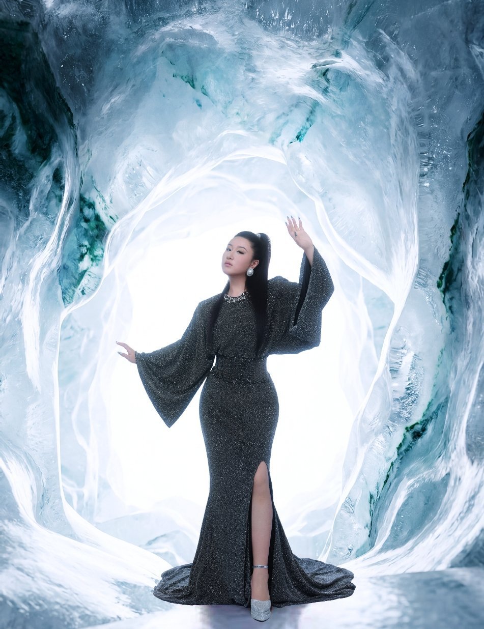 锤娜丽莎好闪完美适配啊 线条很优越嘛 造型很惊艳哦锤娜丽莎