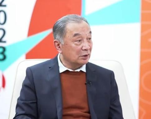 著名教授温铁军大胆发言：乡村小学，几乎都倒闭完了，名义上是县城教育质量好，实际上