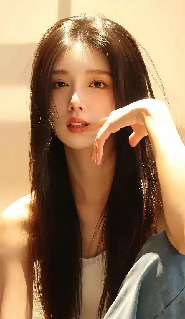 不少人在此位置博弈，未必有错。大盘整体形态完好，暂未走弱；市场情绪也有止跌迹象。