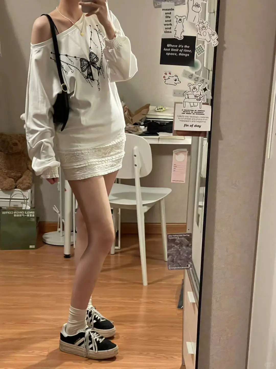 斜肩穿穿