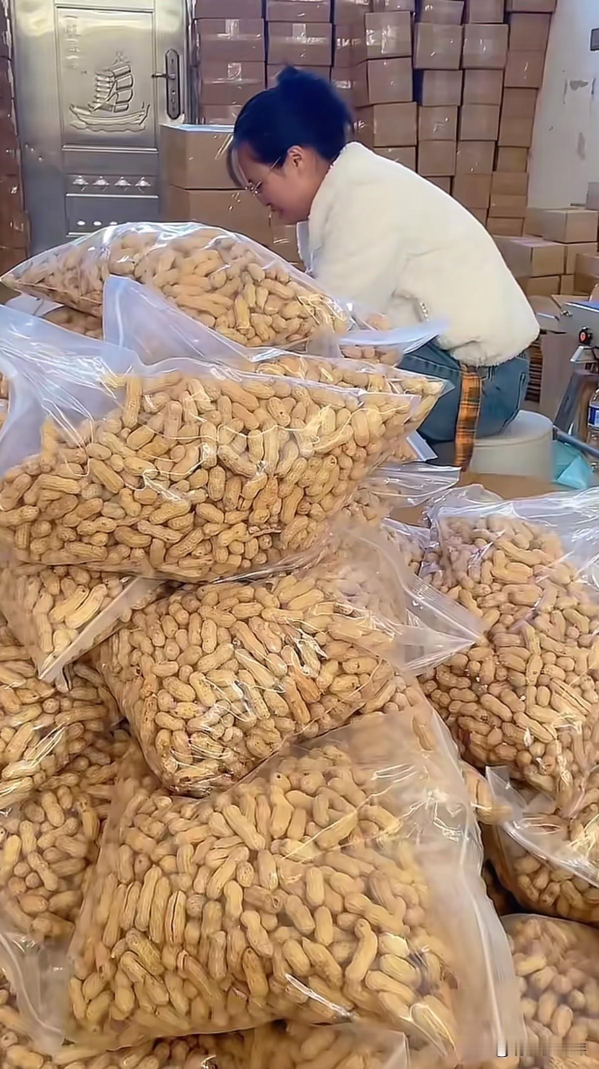 自己一个人在家做电商日子，每天就是就是两点一线，从家到打包发货库房，没有什么社交