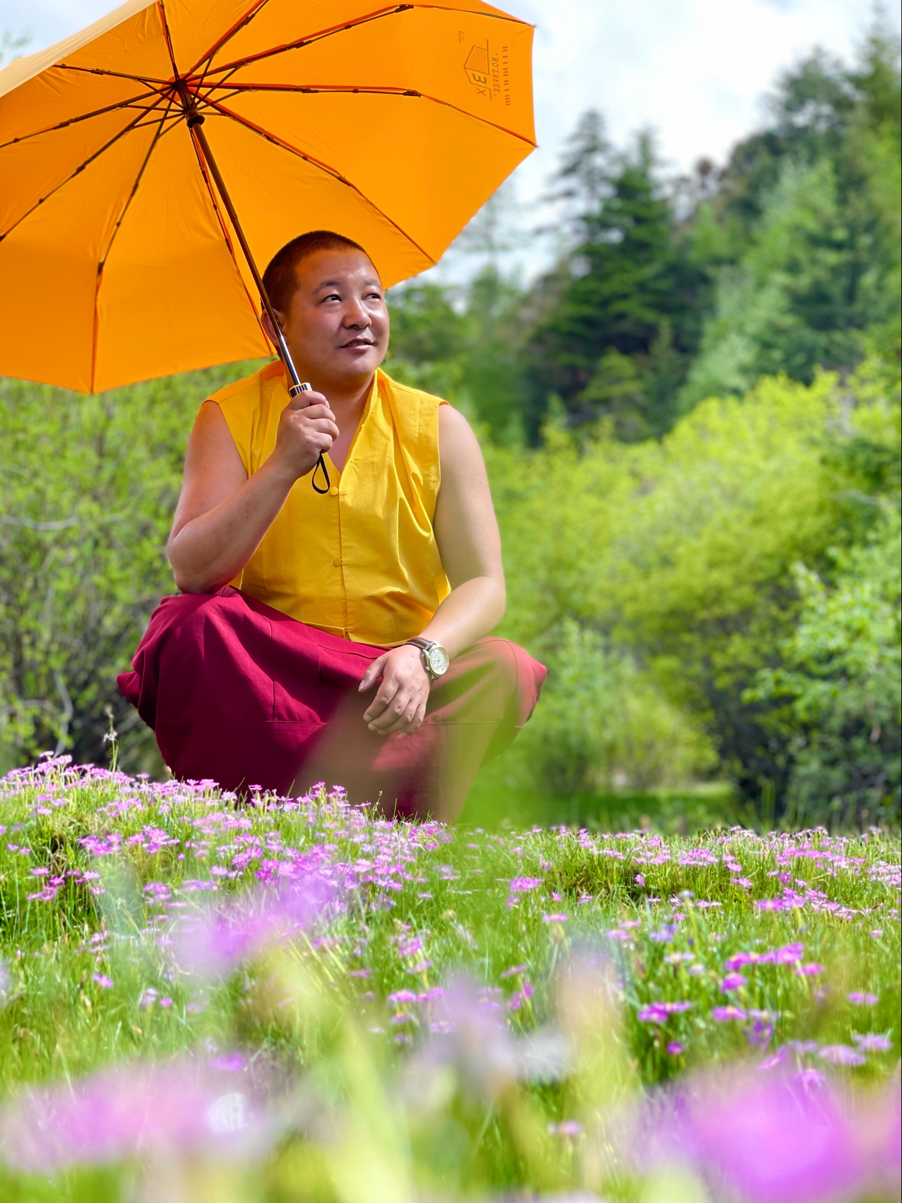 不论你对谁好，从长远来看都是对自己好。 明珠佛学院降央登批师父爱国爱教维护国家统