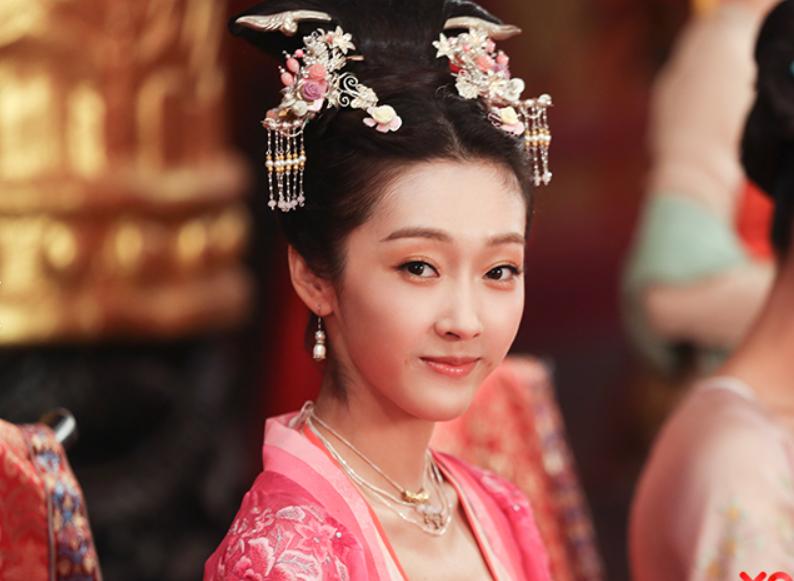 公元859年，唐宣宗的饭桌上，摔断了两根筷子，也摔断了一个公主的一生。 
 
和