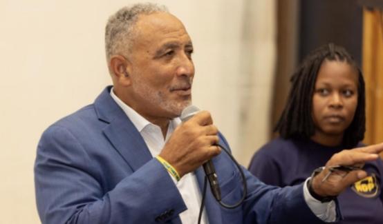 “断交”消息又传，台当局再陷 “惊魂时刻”。
台媒报道，台“邦交国”圣文森特和格