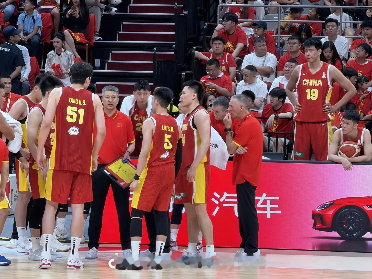 CBA排名第4的北京首钢和第6的浙江稠州竟然没有人入选国家队？
李弘权:上海久事