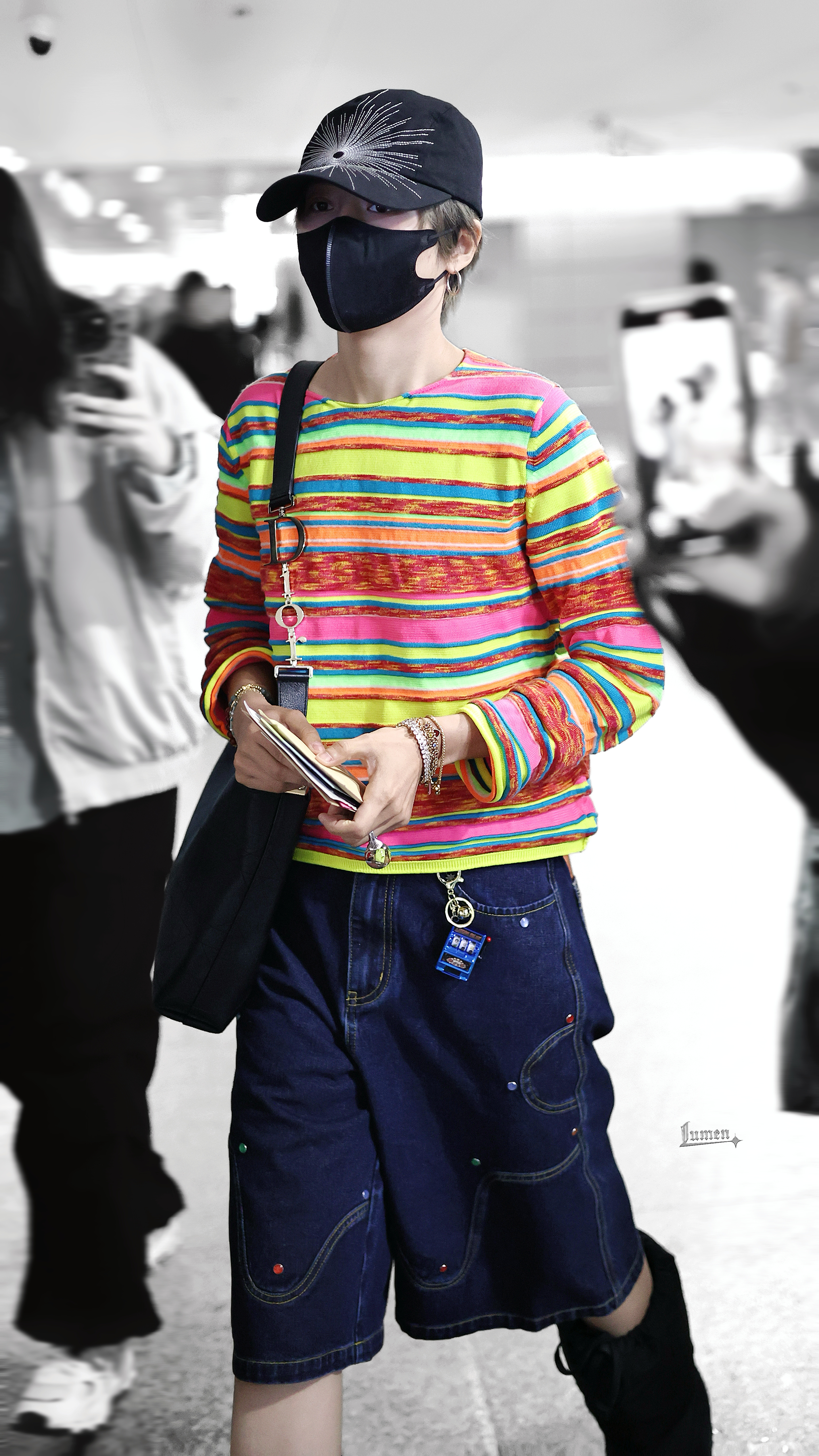 把彩色的春天穿到身上的宝宝 