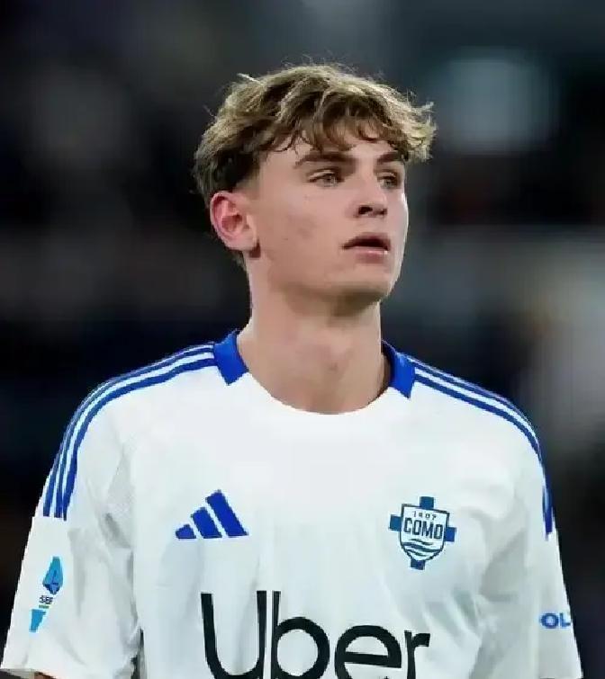 后腰真空第1天，皇马慌了
 
克罗斯刚走，安帅手里只剩琼阿梅尼一个纯后腰。巴尔韦