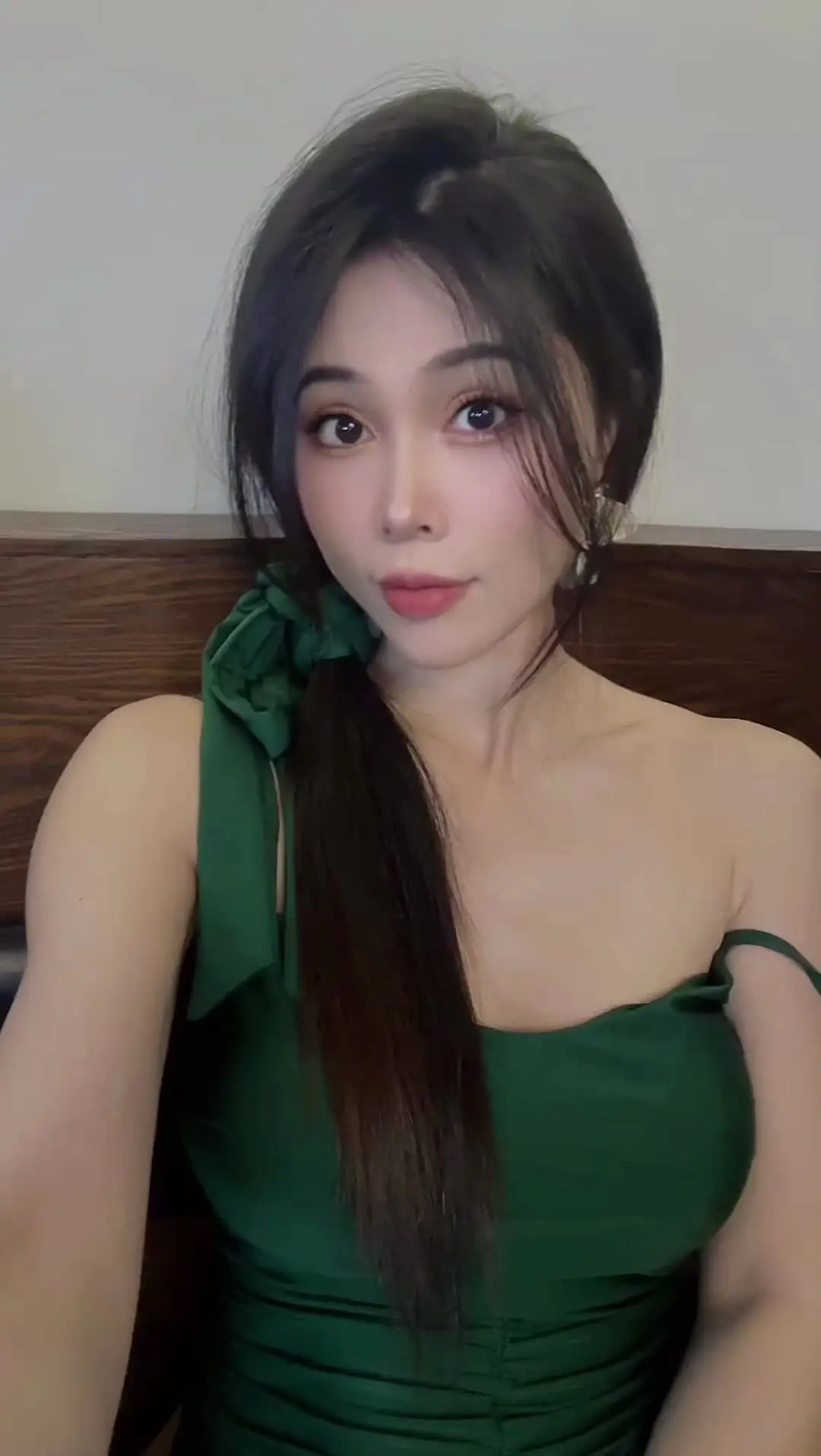 喜欢可爱女人是吧