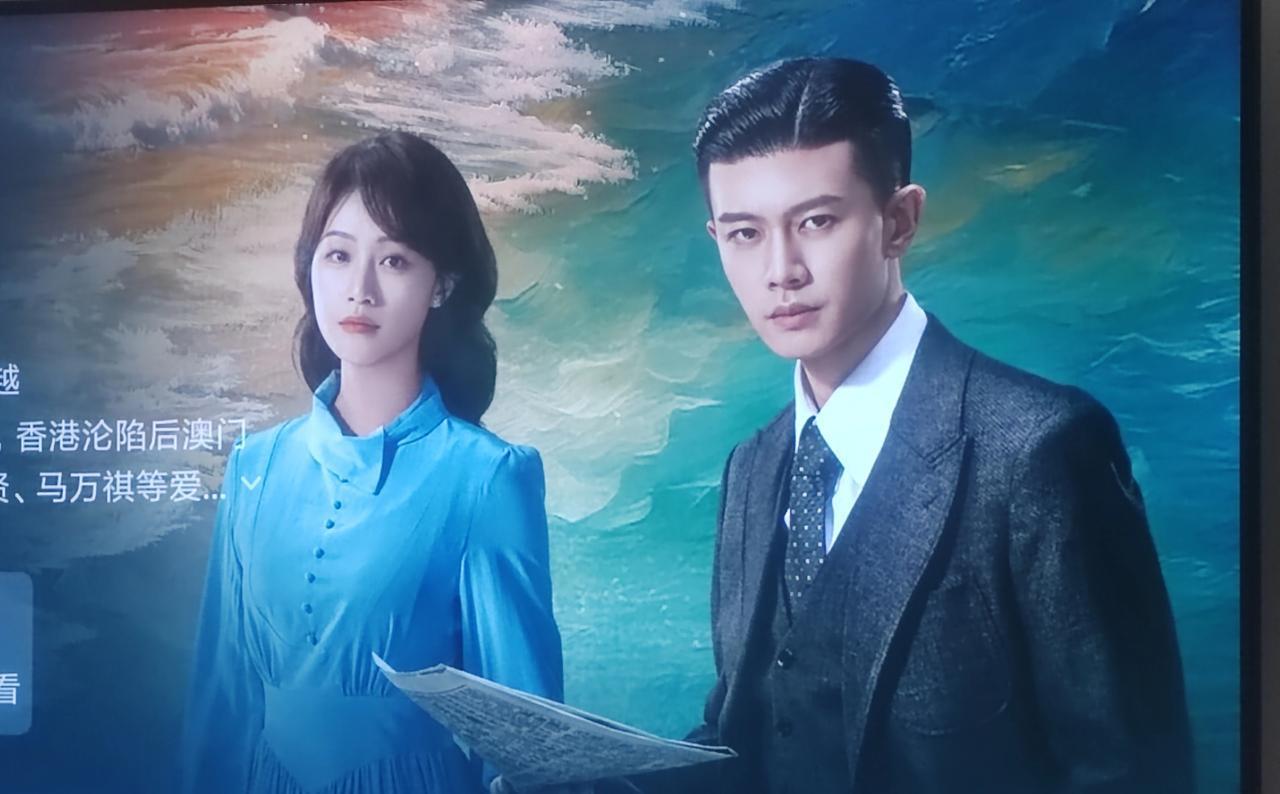 无论演什么剧，这头发是一点儿也不能乱啊！
已经忘了之前看过他演的什么剧了，但剧中