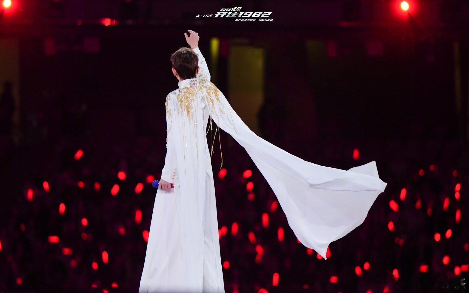 张杰每一场都十分美好十分精彩杰哥鸟巢第十场圆满收官！十全十美，每一场都十分美好十