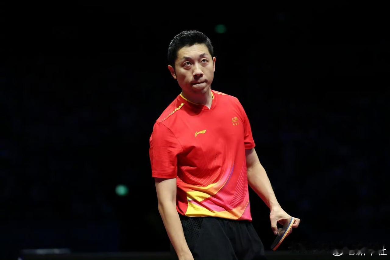 许昕赛后采访说对不起家庭和同事，许昕还是太全面了[捂脸]

许昕为了备战全运会，