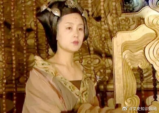 712 年长安的彗星，见证了大唐最不动声色的权力交接712 年六月的一个傍晚，长