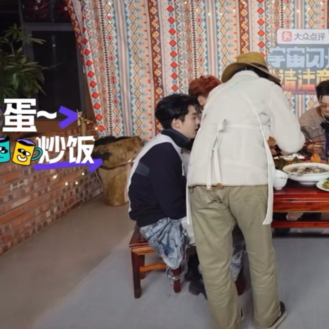 哈哈哈哈哈哈啥动静啊 