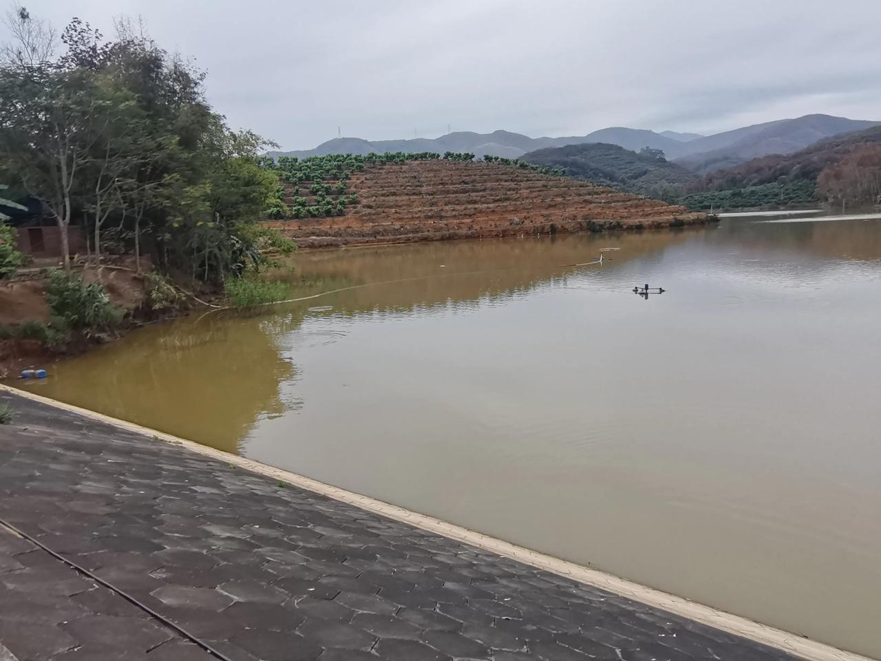 西双版纳山间水库。