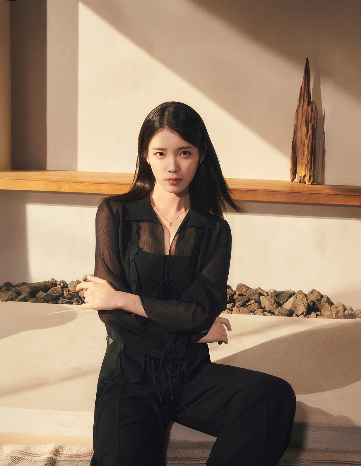 250212 IU X  J.ESTINA 