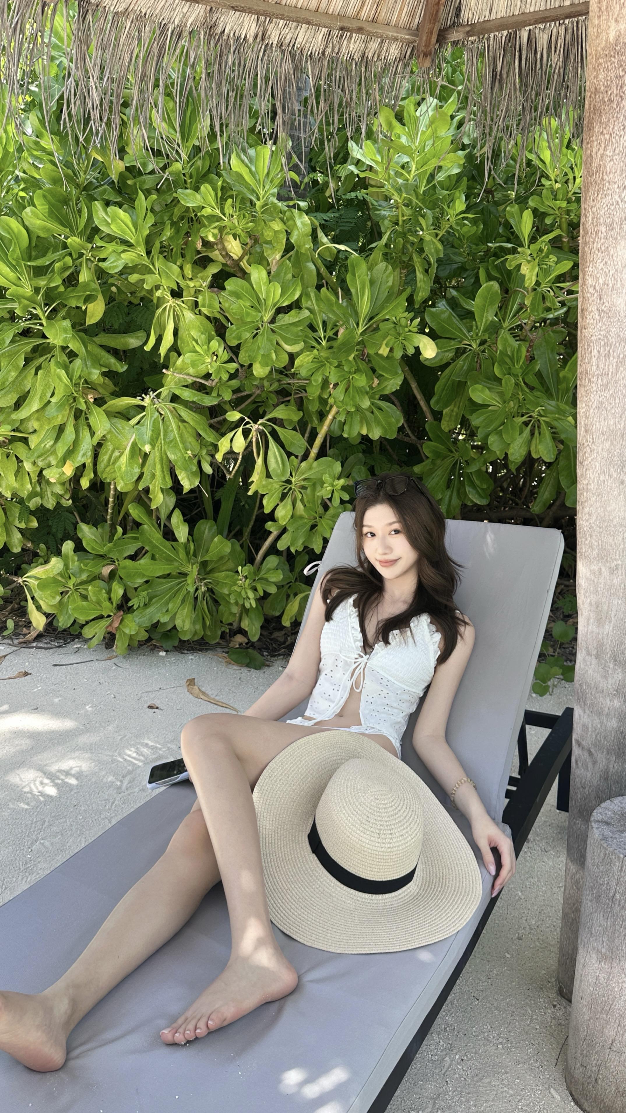 🌴