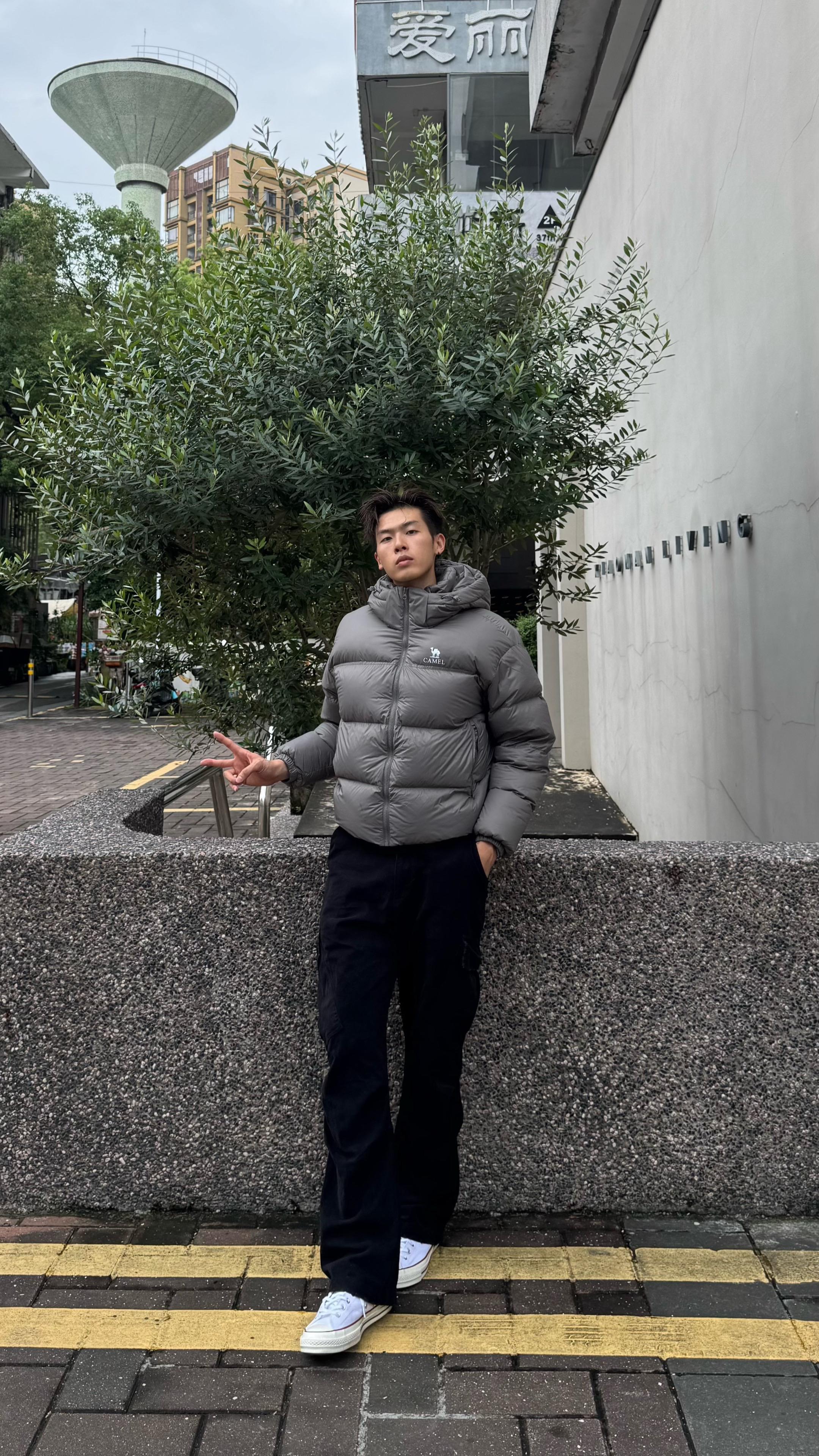 今天又该找什么烂理由和你聊天呢。